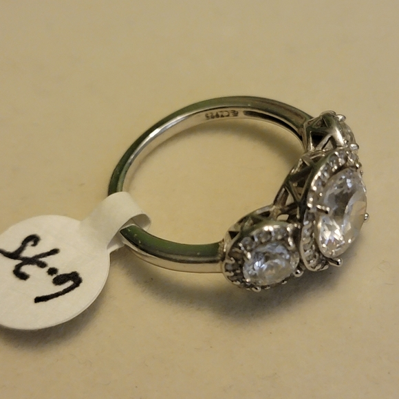 Beautiful sterling silver cz  size 6.75 - Picture 2 of 2